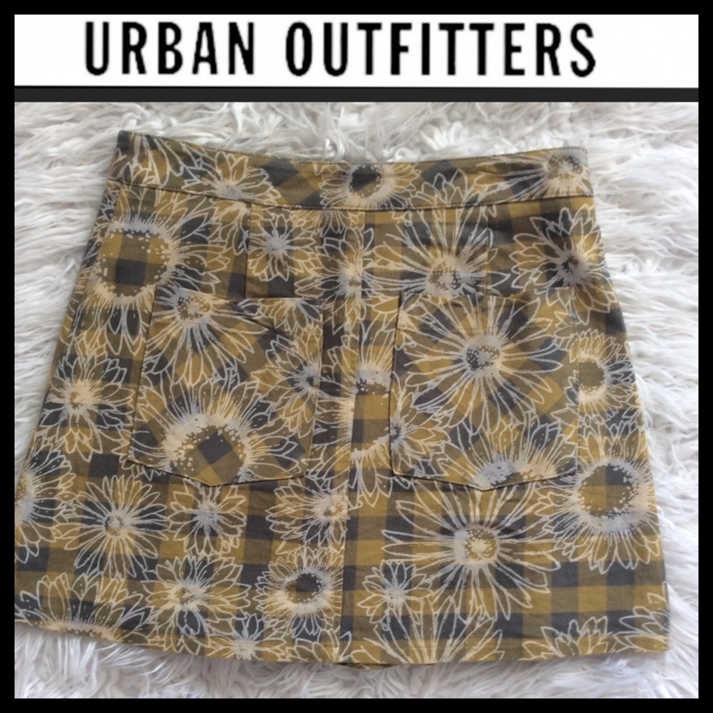 Urban Outfitters Buffalo Plaid Sunflower Mini Skirt - Picture 6 of 7